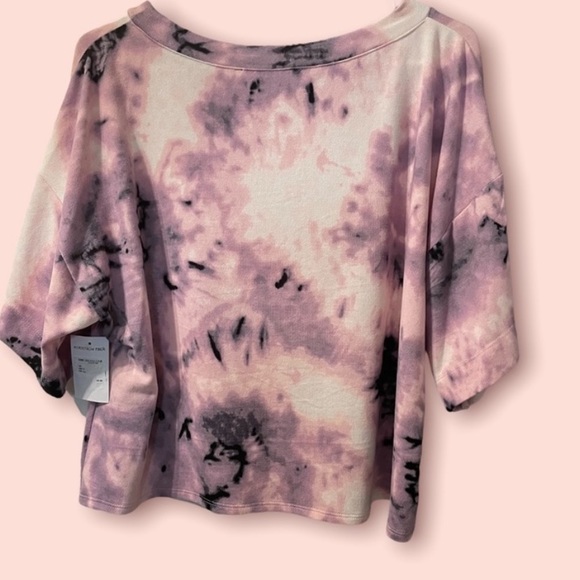 Annika Lounge Print Hacci Top - Picture 6 of 6